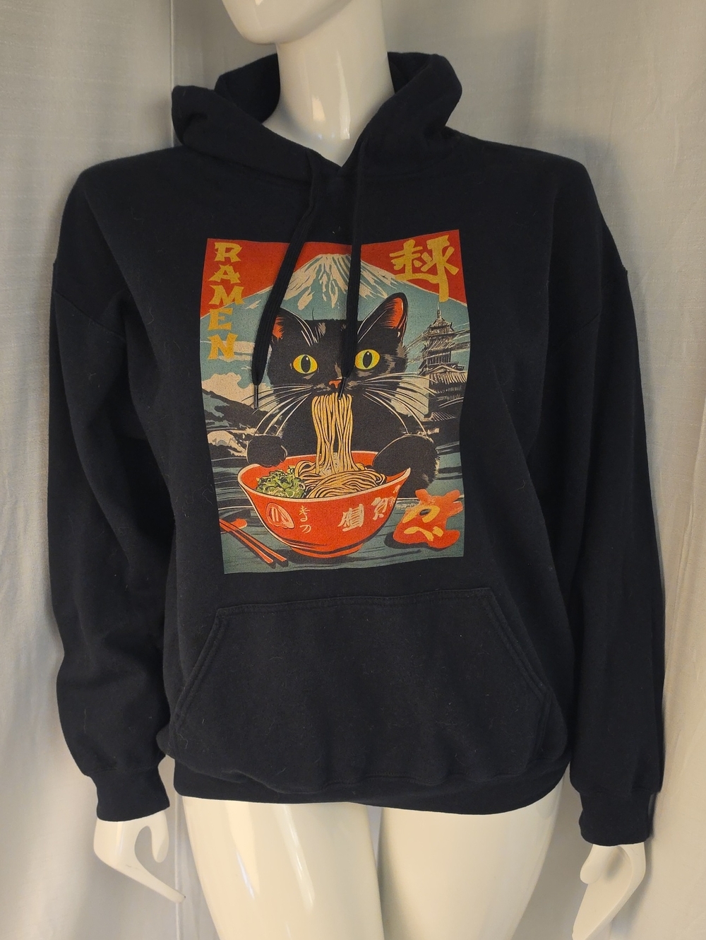 Gildan Black & Red Ramen Cat Sweatshirt Hoodie with Kangaroo Pocket Size XL